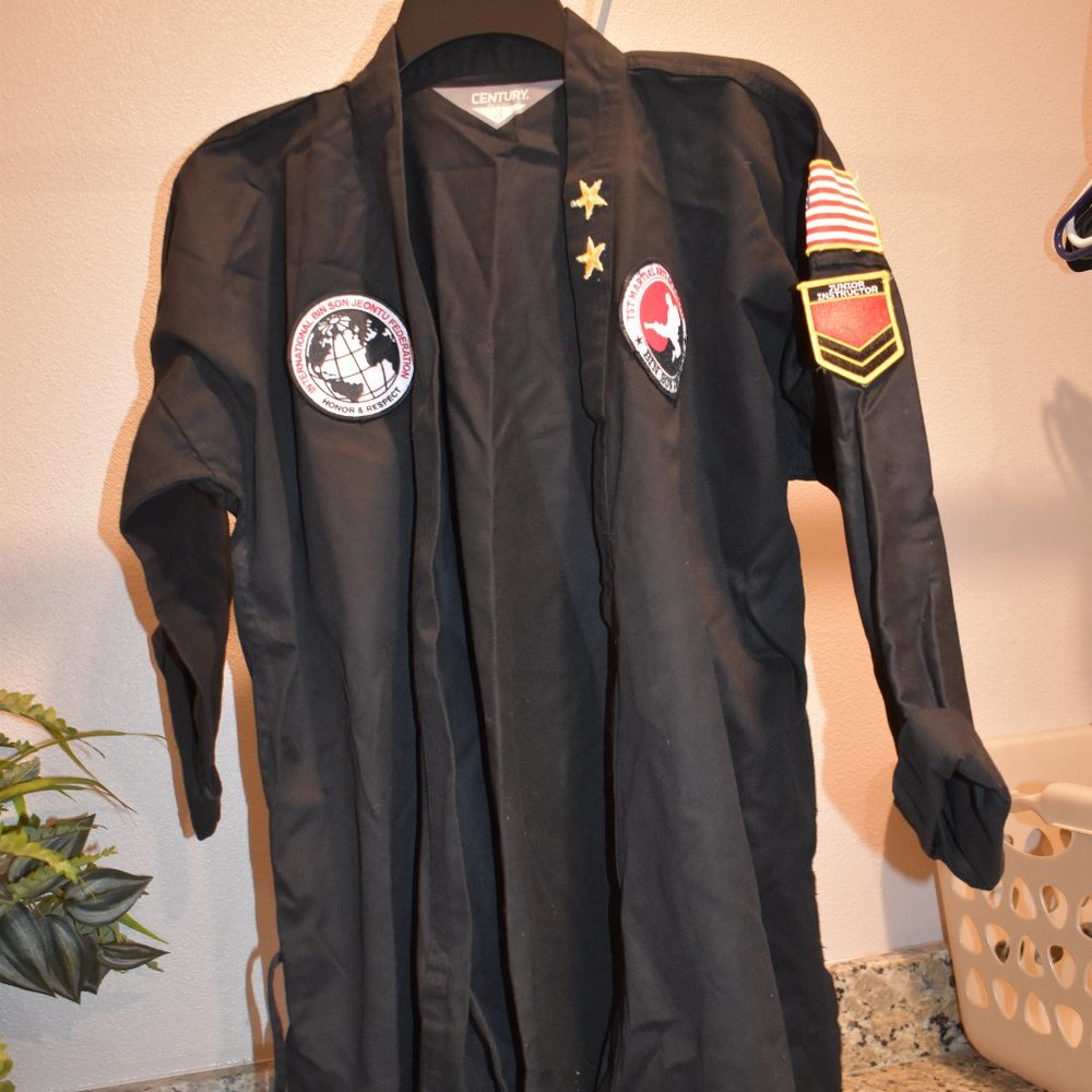 (3) Century Gi Tops - (2) Size 3 - (1) Size 4